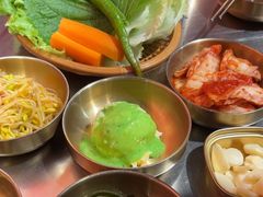 -釜山火炉·海鲜烤肉(紫藤路店)