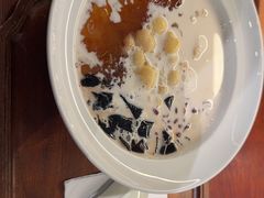 -RUXU入续糖水铺与包(卓悦中心店)