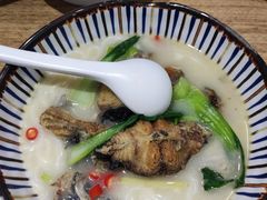 -鲜越鲜鱼粉(财富购物中心店)