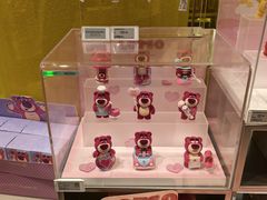 -泡泡玛特POPMART (北京超极合生汇店)