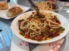 -汗腾格里·风味餐厅(新疆驻京办店)