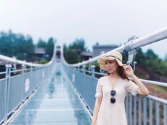 -玻璃桥景区石牛寨