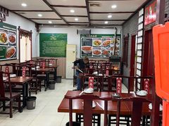 -湖南人家湘菜馆(镇江路店)
