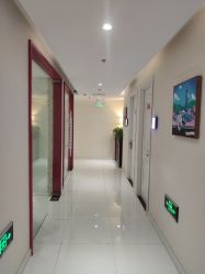 -咪咪比基尼脱毛专业店