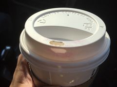 -星巴克臻选(盐城金鹰聚龙湖店)