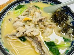 招牌黄鱼面-明呈黄鱼面馆(斜土路店)