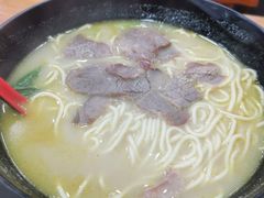 -志权牛肉面(灵山路店)