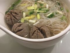 -新大咀港式茶餐厅(宝山万达店)