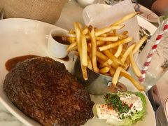 -db Bistro & Oyster Bar by Daniel Boulud(滨海湾金沙店)