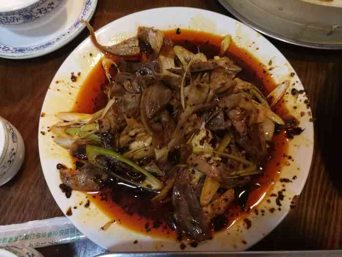 老味道老三样-"用餐环境和口味就像招牌一样,老成都,老味.