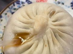 蟹黄大汤包-九炉分座(个园店)