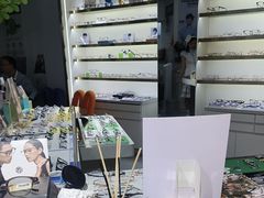 -视野联行眼镜蔡司·依视路官方授权店(顺城店)