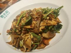 湘辣热卤-费大厨辣椒炒肉(黄兴中心广场店)