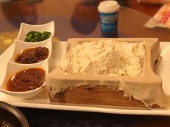 -95号酱骨·一块豆腐(展春园西路店)