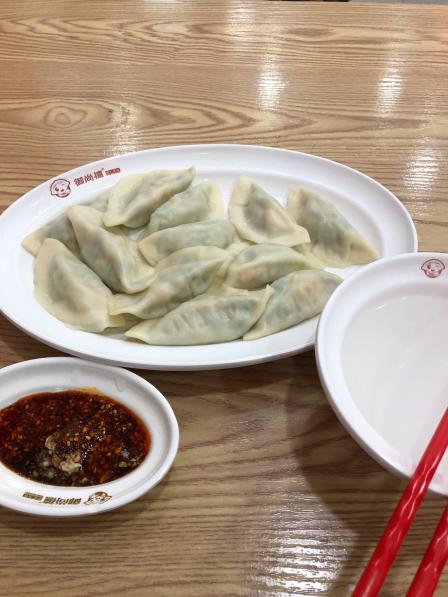 御尚禧虾仁水饺-"这也敢叫自己虾仁水饺?虾仁太小了,不饱.