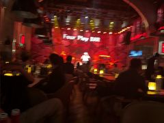 -FOUR PLAY BAR