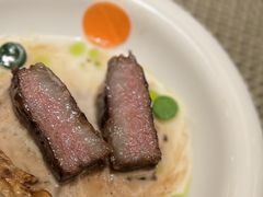 炭烤舞茸配M5和牛三角肩肉-上海兴国宾馆香樟园西餐厅