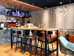 -ZING COFFEE 镜咖啡