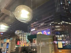 -星巴克(西藏路店)