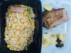 香烤猪颈肉配泰式炒饭-simply thai天泰(长泰广场店)