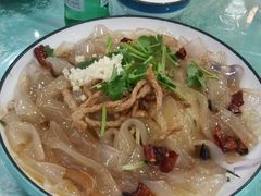 东北大拉皮-鹤乡东北菜(崮山路店)