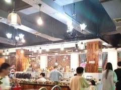 -皇品世家牛排(七一路店)