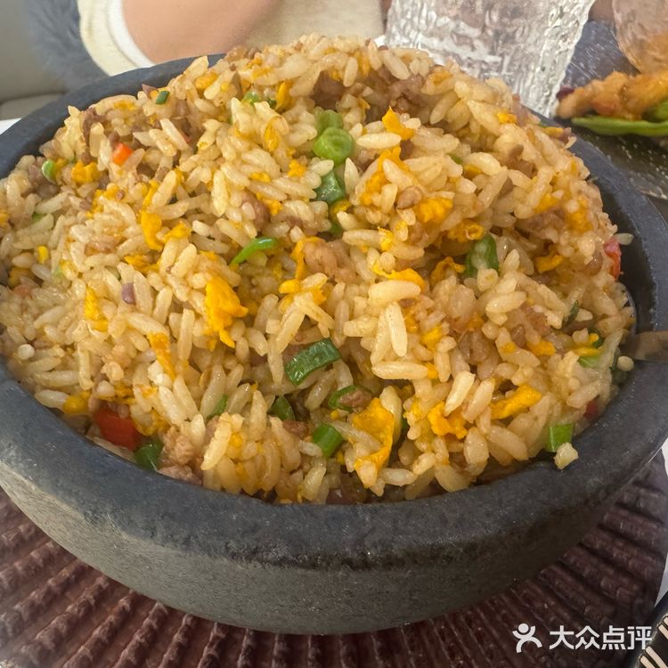 😻被这家猫咪主题餐厅辣哭,但我还想再来!