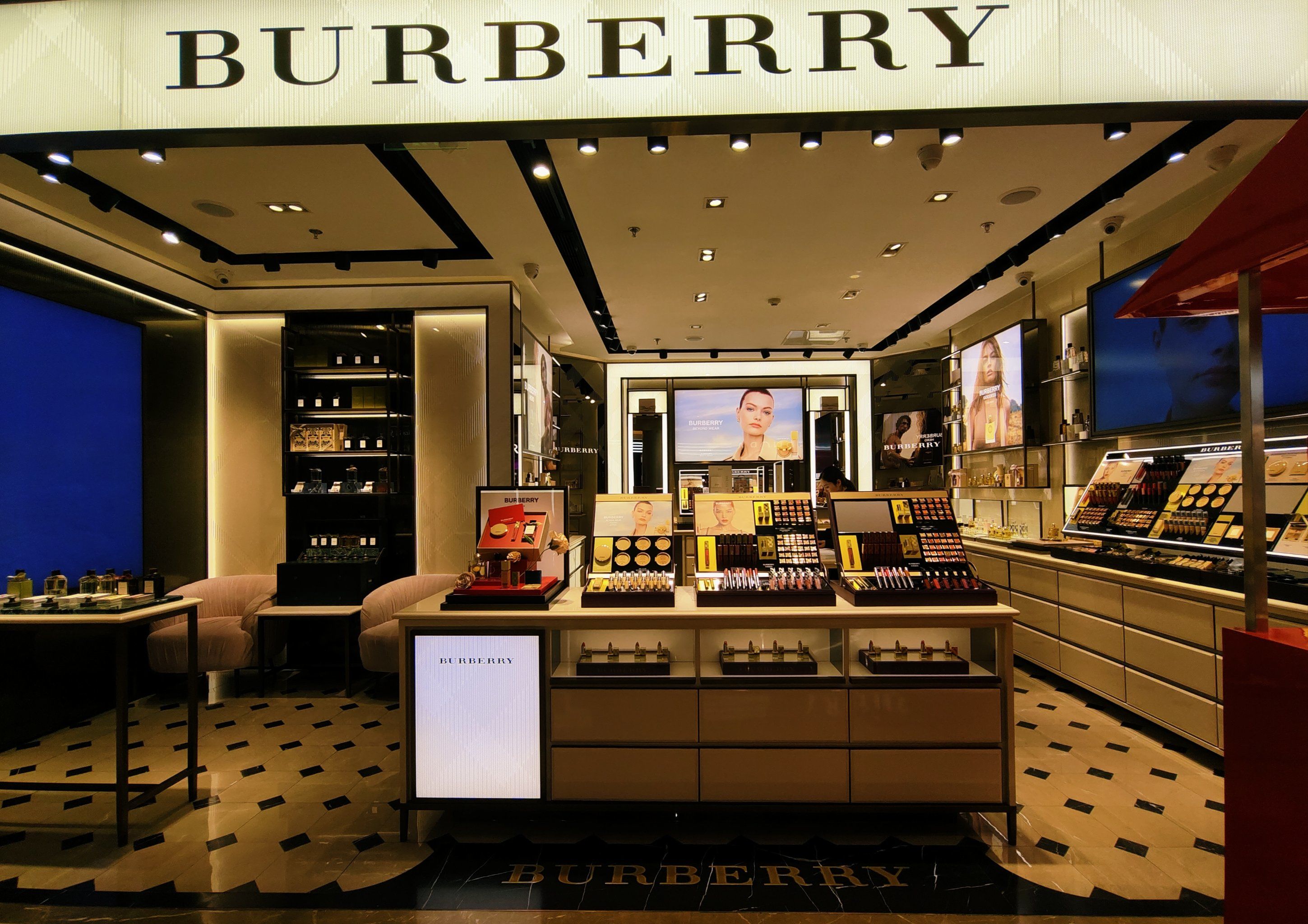 Реплики брендовых часов - Burberry Официальный сай