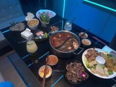 -唯爱KTV聚会餐厅(仙林东城汇店)