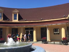 -COACH蔻驰(赛特奥特莱斯店)