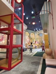 -奈尔宝·儿童乐园·亲子餐厅(华采天地店)
