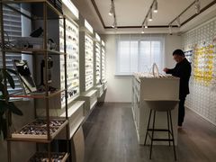 -目艮眼镜SHOWROOM(品牌集合店)