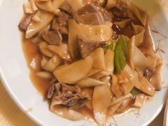 猪肝炒杏鲍菇-吉事利茶餐厅