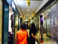 -荔秀服饰文化街区