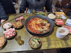 -黄潇洒老火锅(九眼桥宏济巷店)