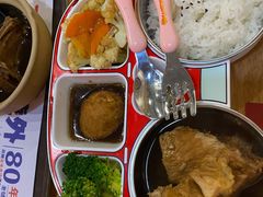 -万和春排骨砂锅米饭(新业广场店)