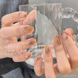 -米小兔美甲美睫