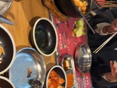 -青瓦炭韩潮烤肉(花园道店)