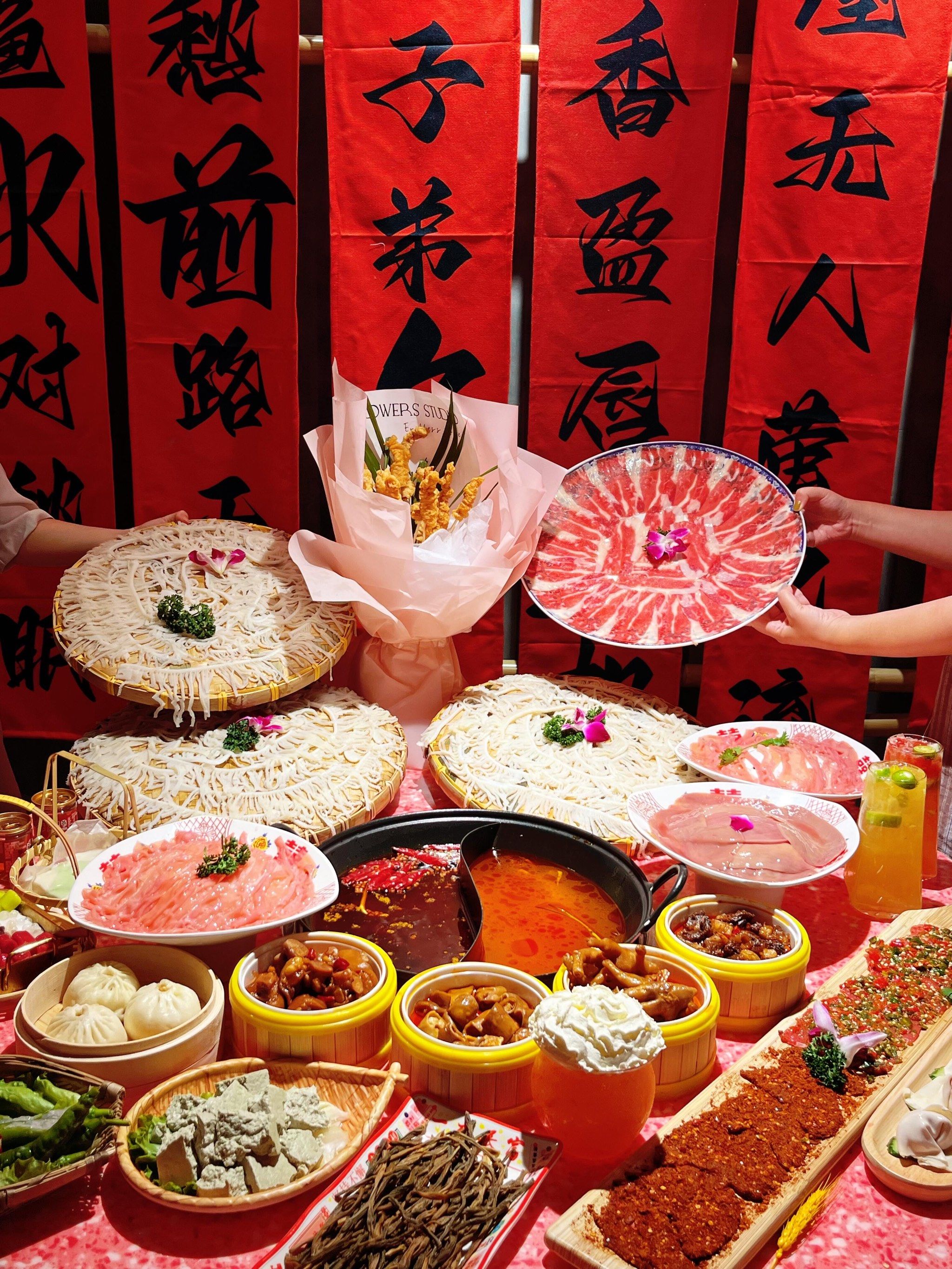 魔都不愧是大城市,真的是什么美食都能吃到!