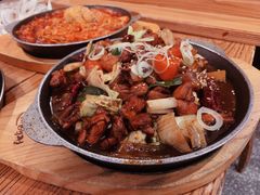 炖鸡-姜虎东白丁韩国烤肉(吉利大厦店)