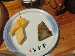 -滇香肴·云南菜蒸汽石锅鱼(云南北路店)
