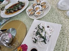 -鹏城人家海鲜酒家·23年老字号(较场尾店)