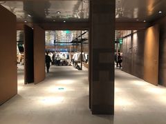 -URBAN REVIVO(深圳华润万象天地店)