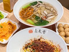 -鼎义丰功夫面(星光大道店)