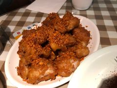 -新大咀港式茶餐厅(宝山万达店)