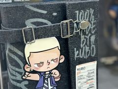 -泡泡玛特POPMART(蓝色港湾店)