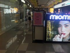 -URBAN REVIVO(济南世茂广场店)