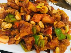 宫保鸡腿肉-津鲁园饭店