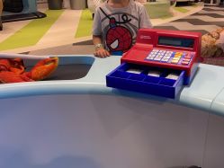 -MINI MARS KIDS CLUB亲子家庭中心(长宁天山店)