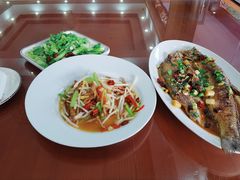 -漁耕小厨农家院(武当山店)